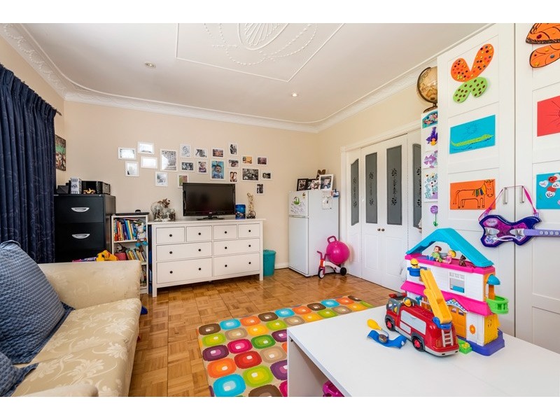 10 Shand Street, Dianella WA 6059