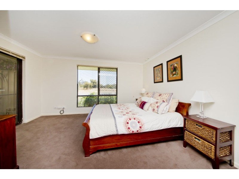 20 Derbi Road, Alexander Heights WA 6064