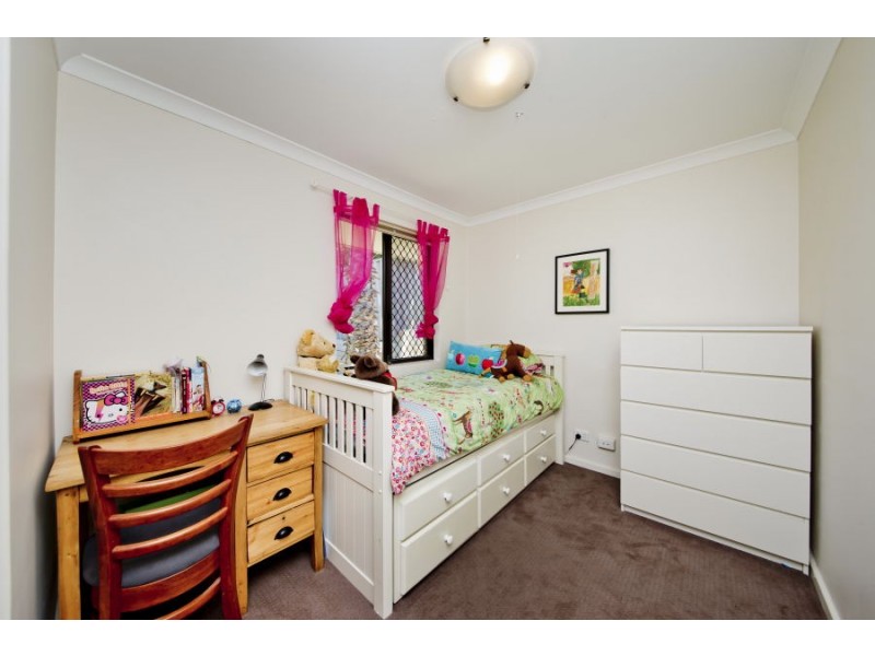 20 Derbi Road, Alexander Heights WA 6064