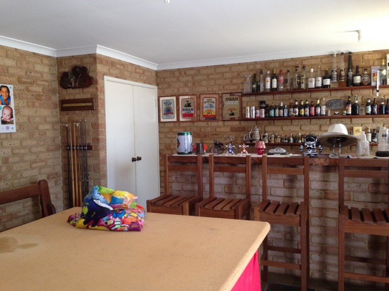 152 Illawarra Crescent, Ballajura WA 6066