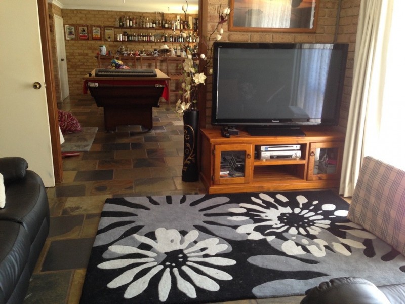 152 Illawarra Crescent, Ballajura WA 6066