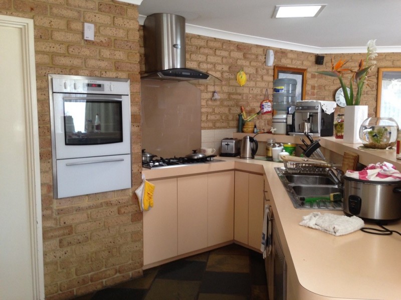 152 Illawarra Crescent, Ballajura WA 6066