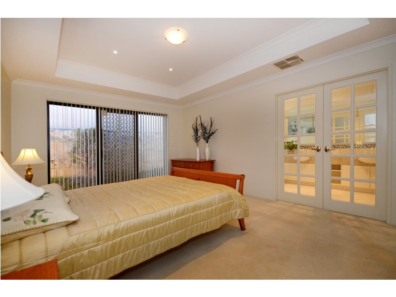 14 Cherrywood Avenue, Dianella WA 6059