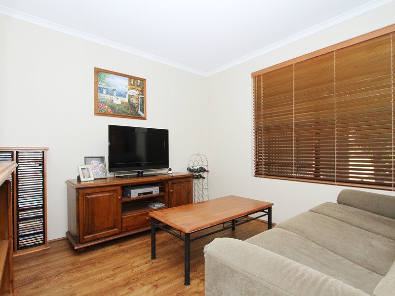 35 Lansdowne Entrance, Canning Vale WA 6155