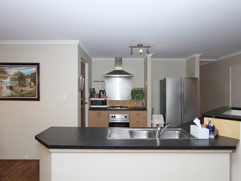 35 Lansdowne Entrance, Canning Vale WA 6155