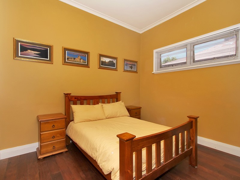 10 Fifth Avenue, Bassendean WA 6054