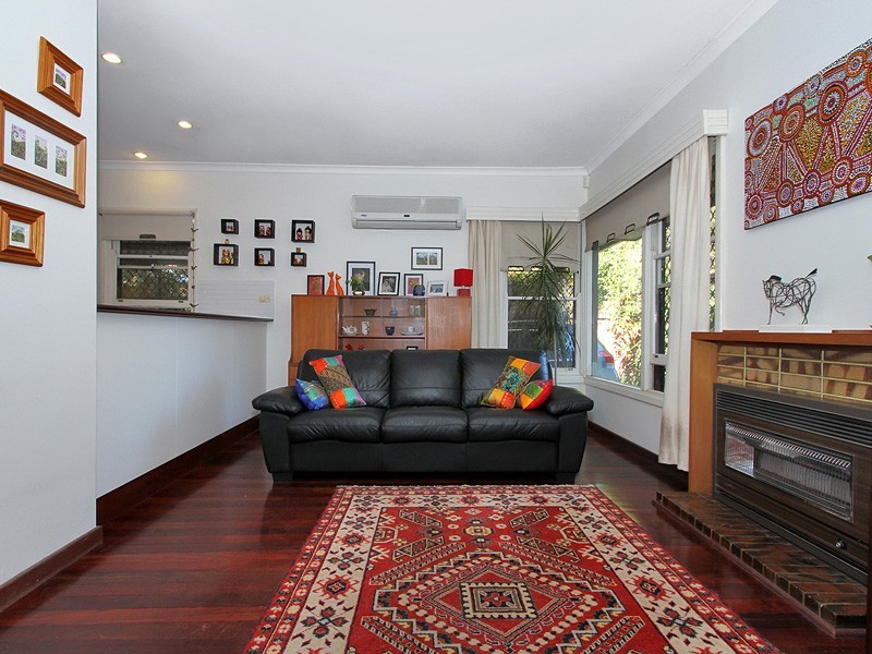 6 Schofield Street, Eden Hill WA 6054