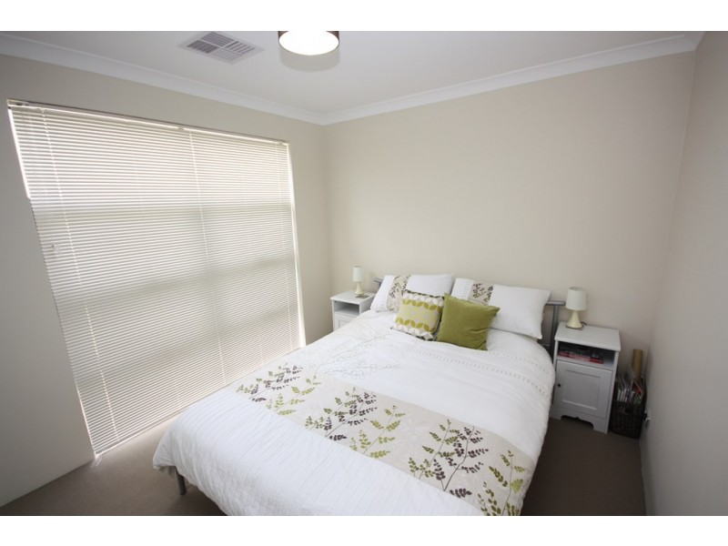 30 Billing Way, Caversham WA 6055