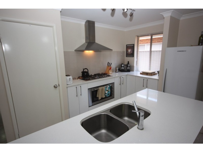 30 Billing Way, Caversham WA 6055
