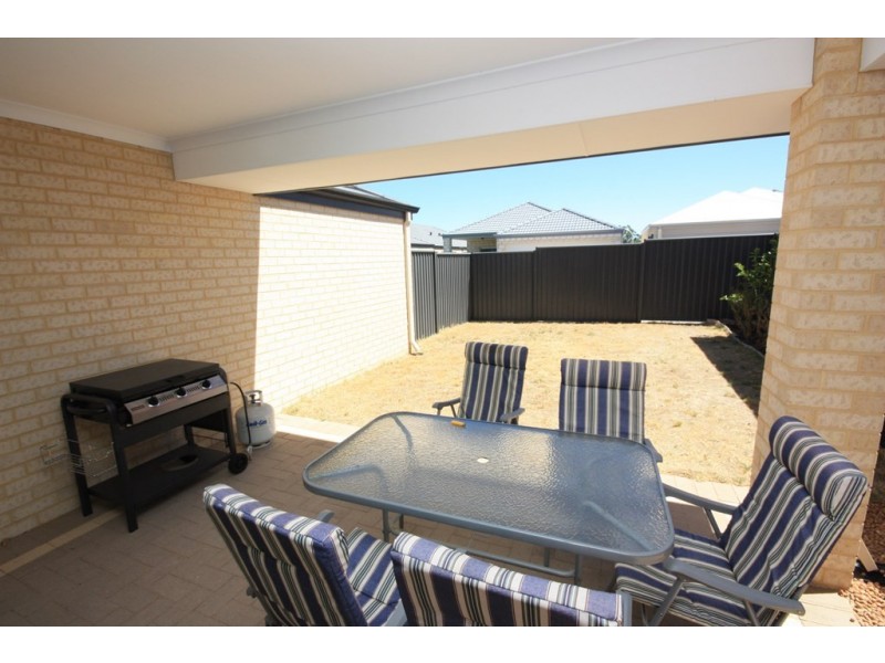 30 Billing Way, Caversham WA 6055