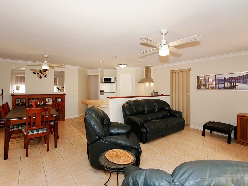 25 Simmental Vale, Stratton WA 6056