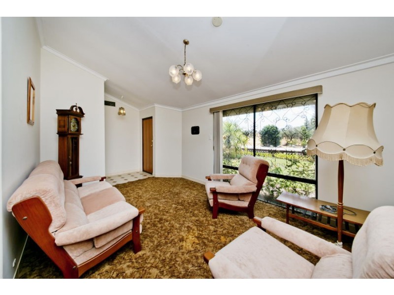 54 Gibson Way, Beechboro WA 6063