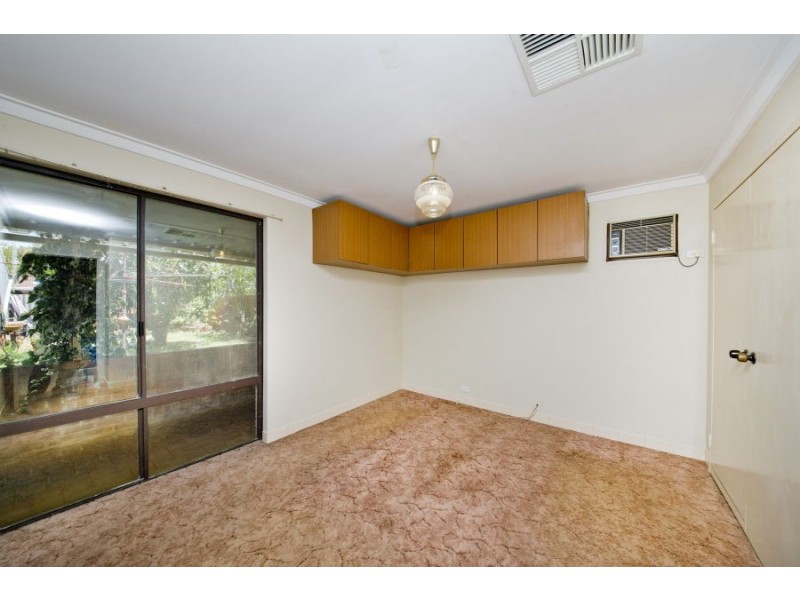 54 Gibson Way, Beechboro WA 6063