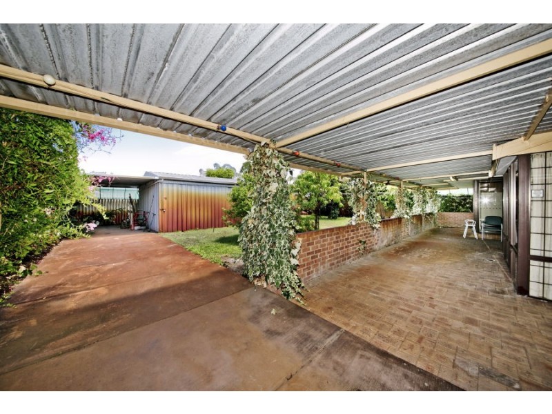 54 Gibson Way, Beechboro WA 6063