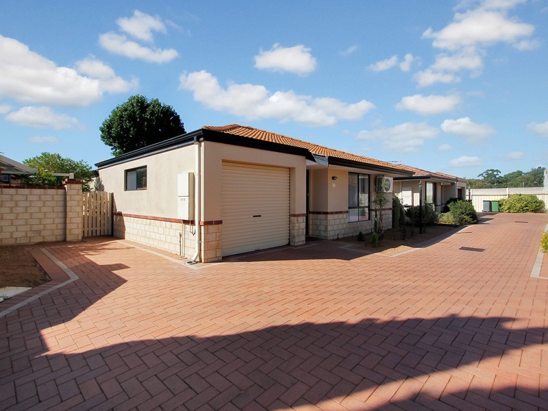 37d Renou Street, Queens Park WA 6107