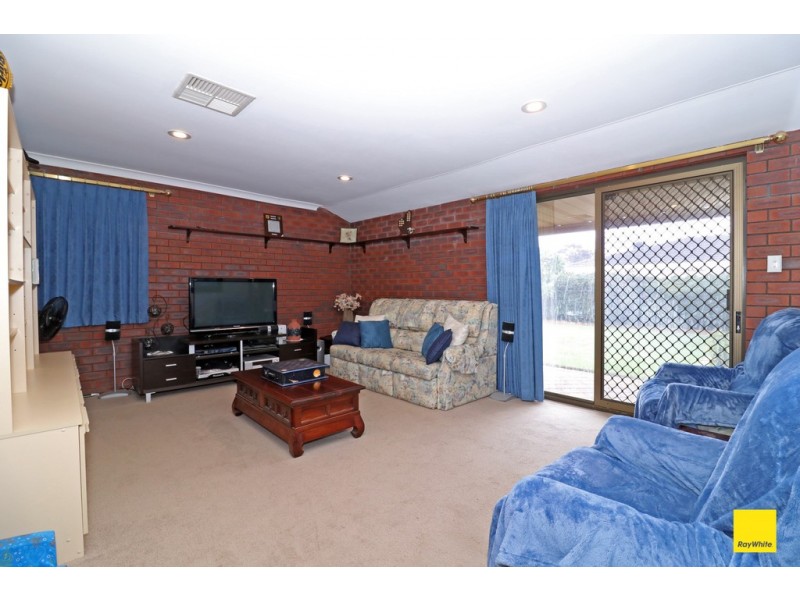 22 Burford Street, Eden Hill WA 6054