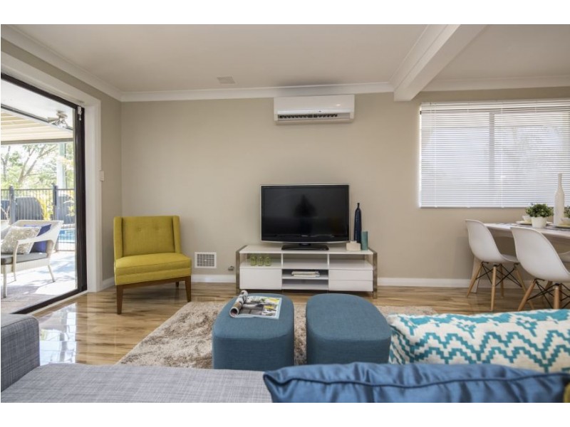 2 Friday Corner, Swan View WA 6056