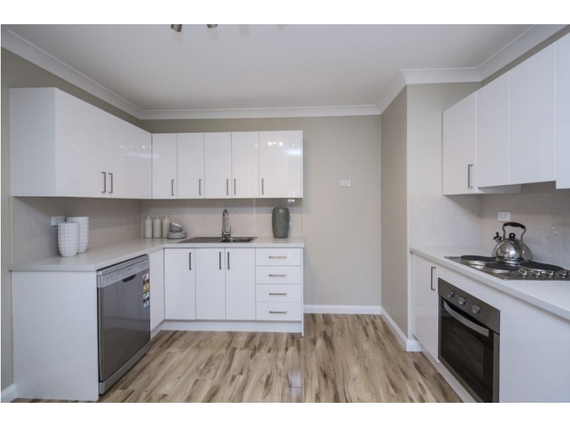 2 Friday Corner, Swan View WA 6056