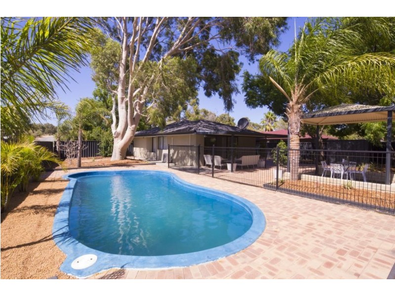 2 Friday Corner, Swan View WA 6056