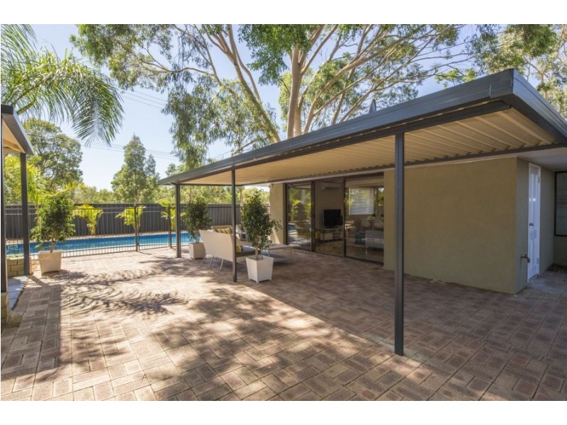2 Friday Corner, Swan View WA 6056
