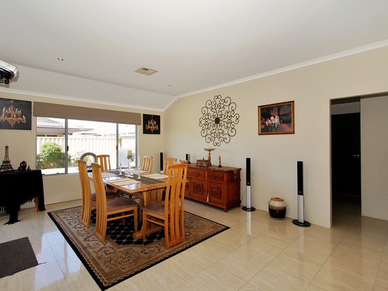 25 Bletchley Parkway, Southern River WA 6110