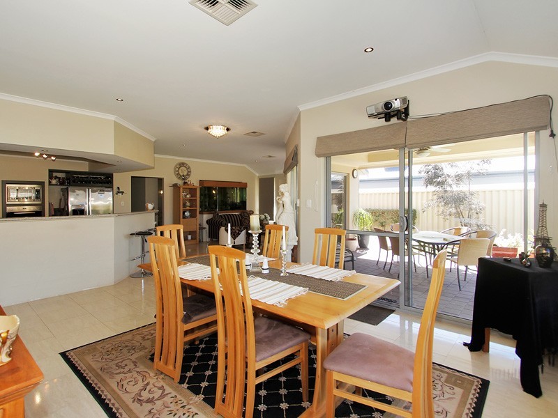 25 Bletchley Parkway, Southern River WA 6110