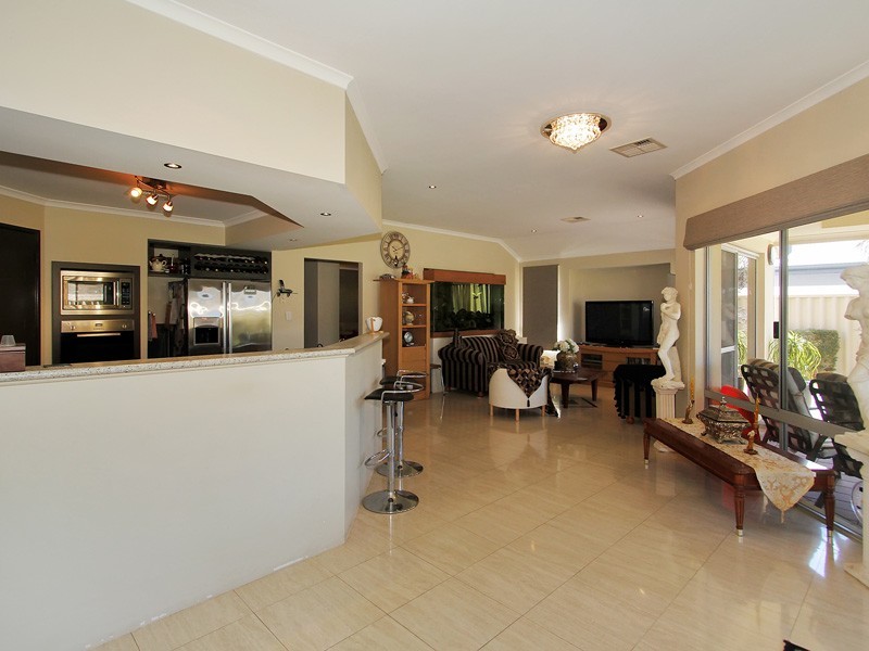 25 Bletchley Parkway, Southern River WA 6110