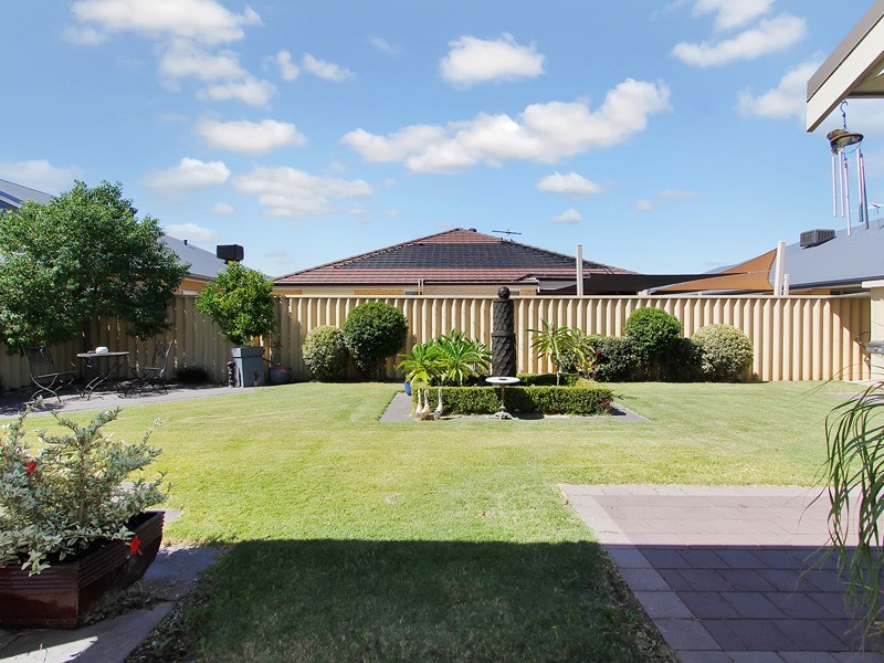 25 Bletchley Parkway, Southern River WA 6110