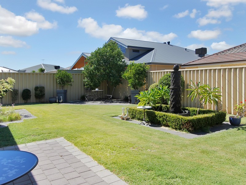 25 Bletchley Parkway, Southern River WA 6110