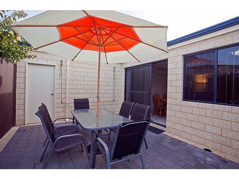 17B Maroog Way, Nollamara WA 6061