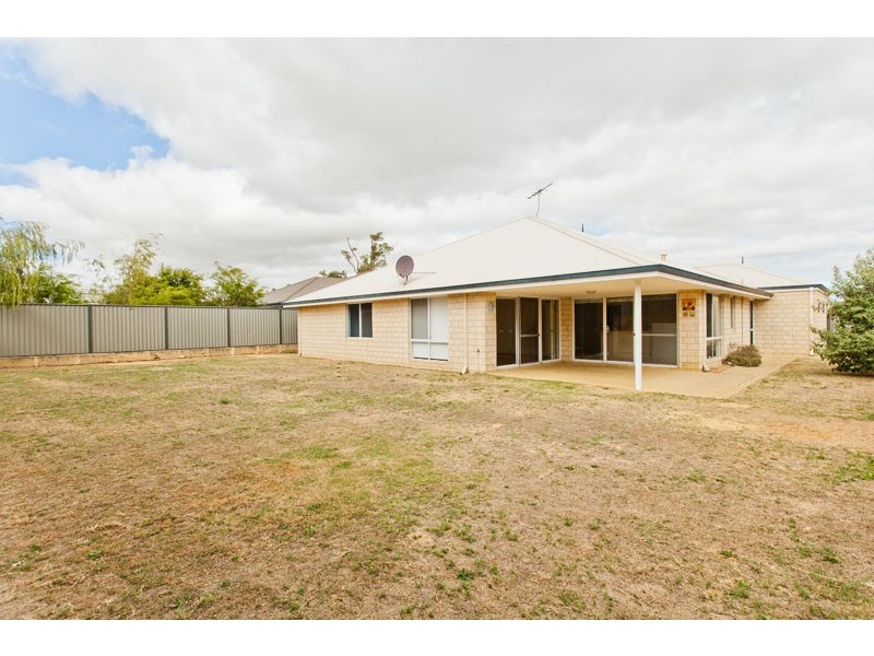 23 Burgess Drive, Byford WA 6122