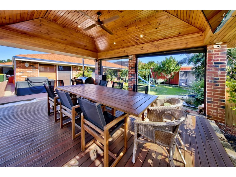 6 Hotham Crescent, Alexander Heights WA 6064