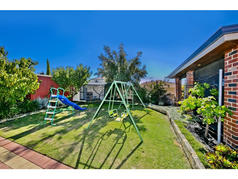 6 Hotham Crescent, Alexander Heights WA 6064
