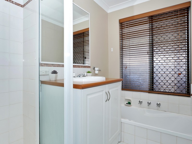 6 Yukon Place, Beechboro WA 6063