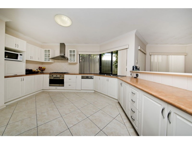 8 Ardath Court, Dianella WA 6059