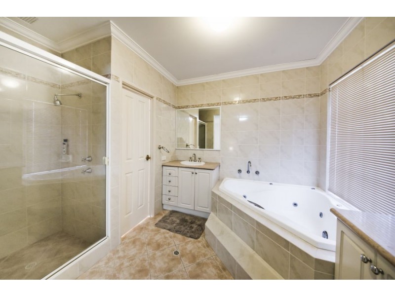 8 Ardath Court, Dianella WA 6059