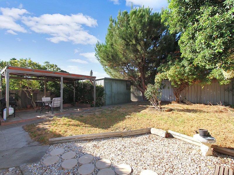 9b McLachlan Way, Belmont WA 6104