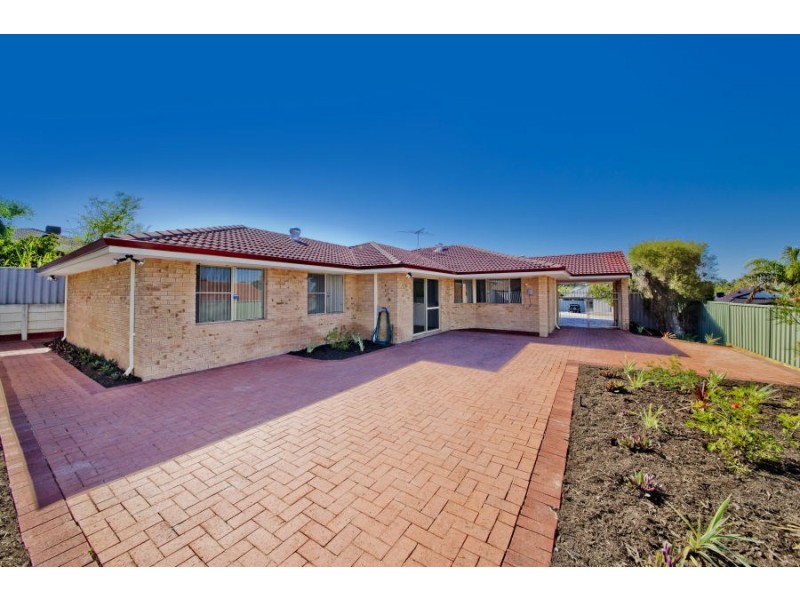 33 Whitcombe Way, Alexander Heights WA 6064