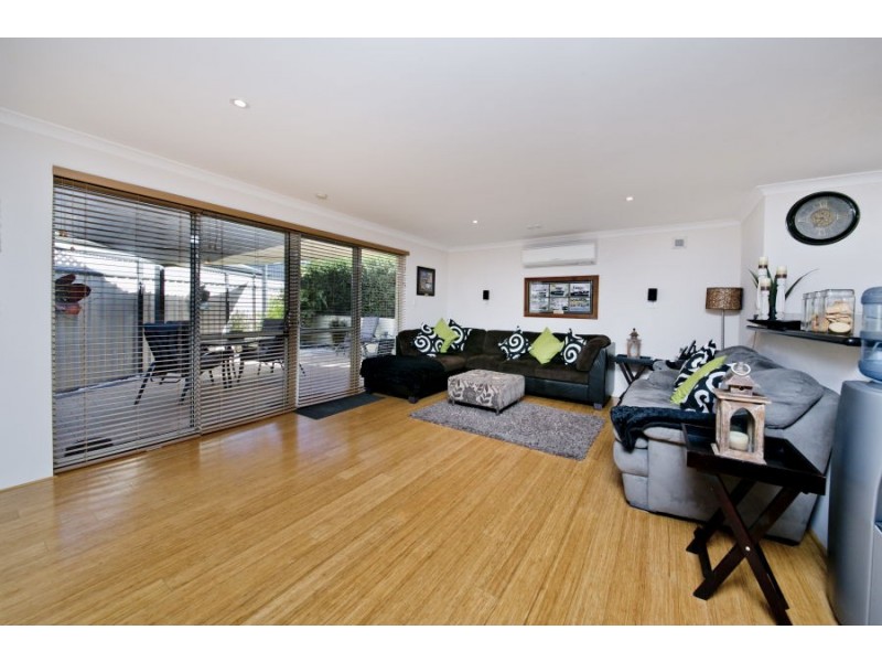 19c Coolham Way, Balga WA 6061