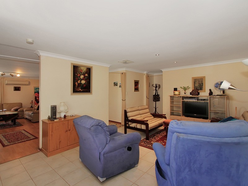 201 Altone Road, Beechboro WA 6063