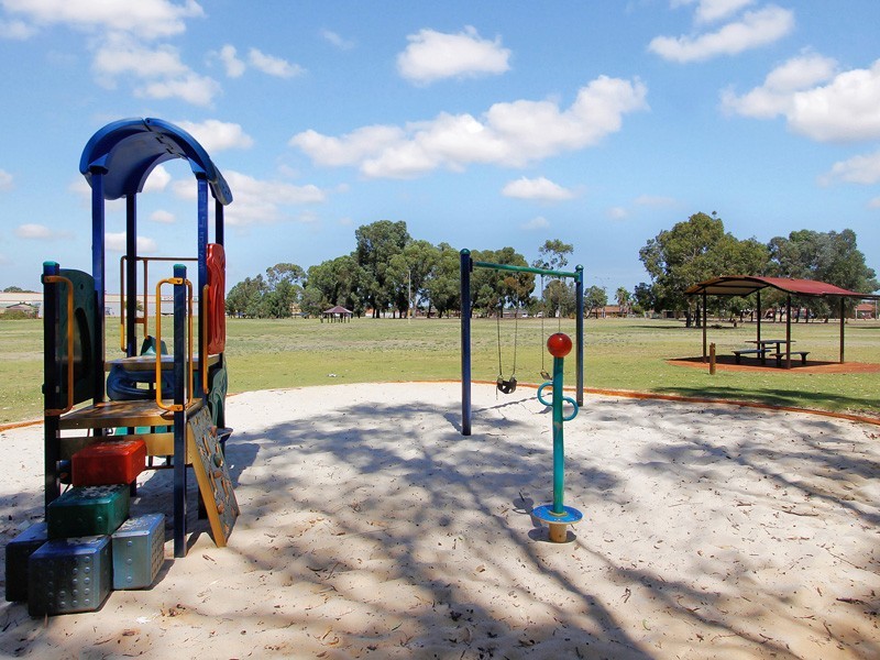 201 Altone Road, Beechboro WA 6063