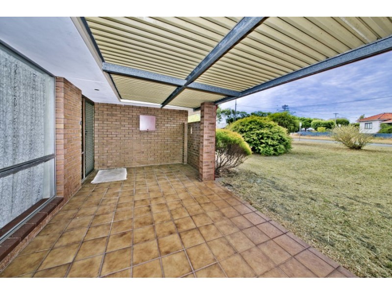 2a Robinson Road, Eden Hill WA 6054