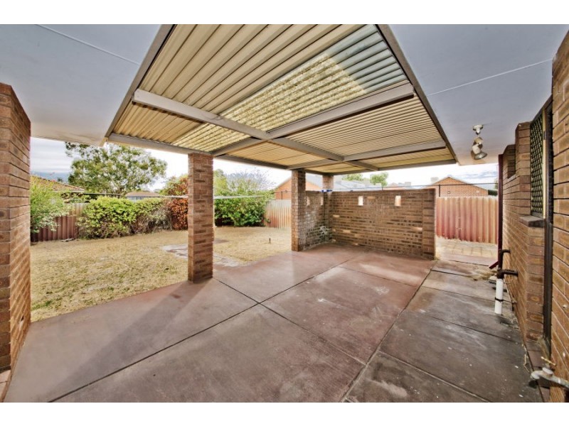2a Robinson Road, Eden Hill WA 6054