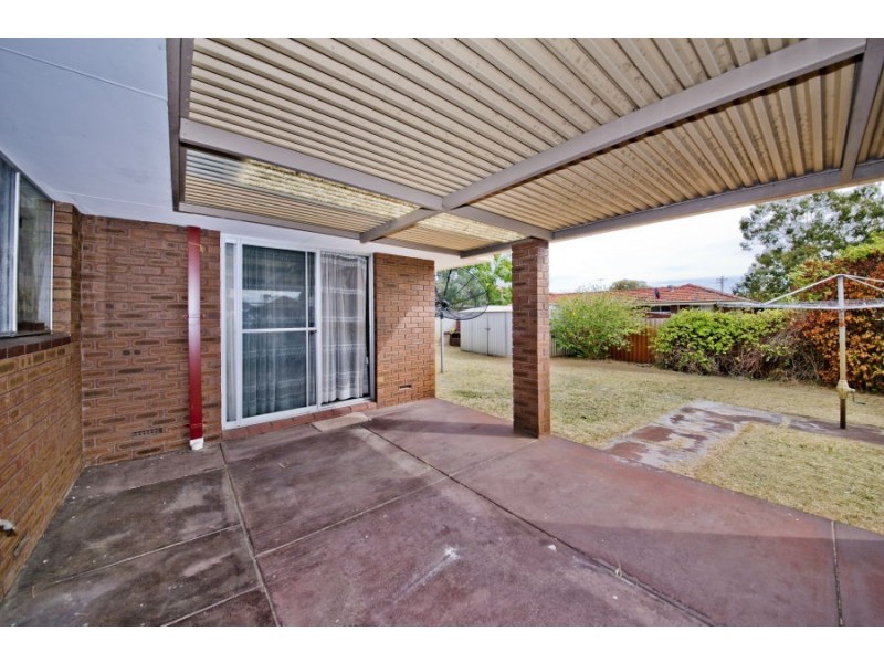 2a Robinson Road, Eden Hill WA 6054