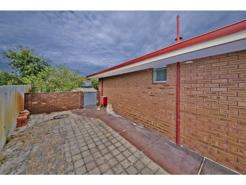 2a Robinson Road, Eden Hill WA 6054