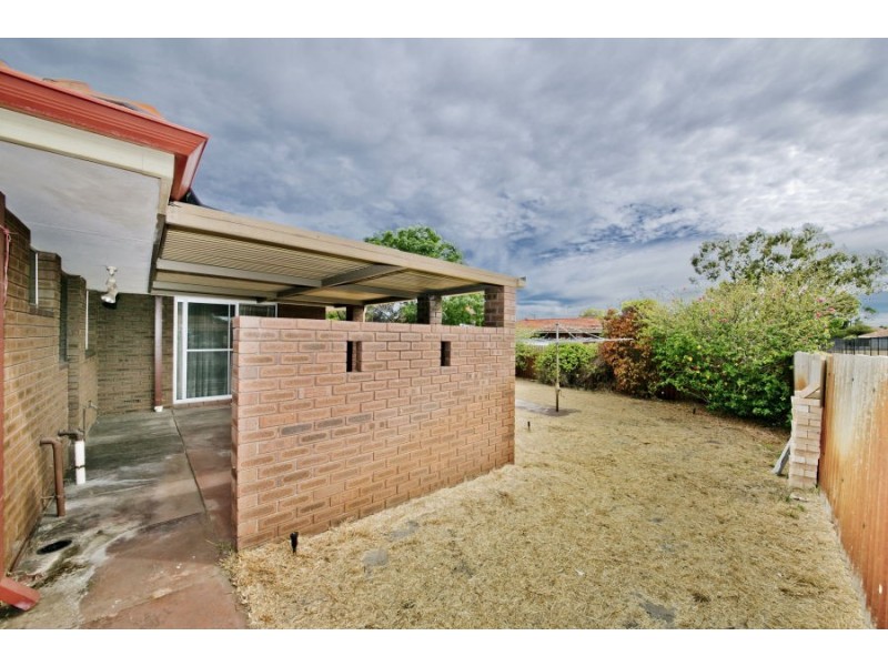 2a Robinson Road, Eden Hill WA 6054