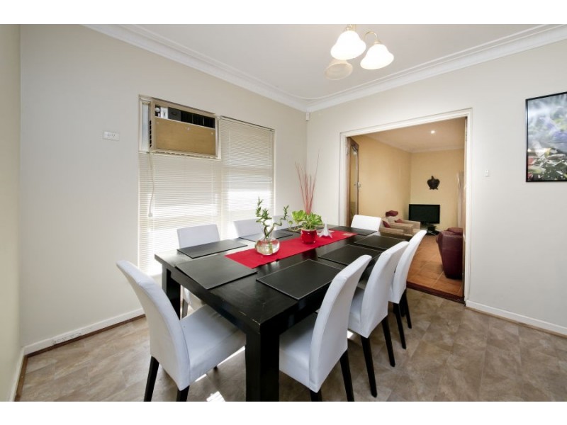 8 Beaman Street, Dianella WA 6059