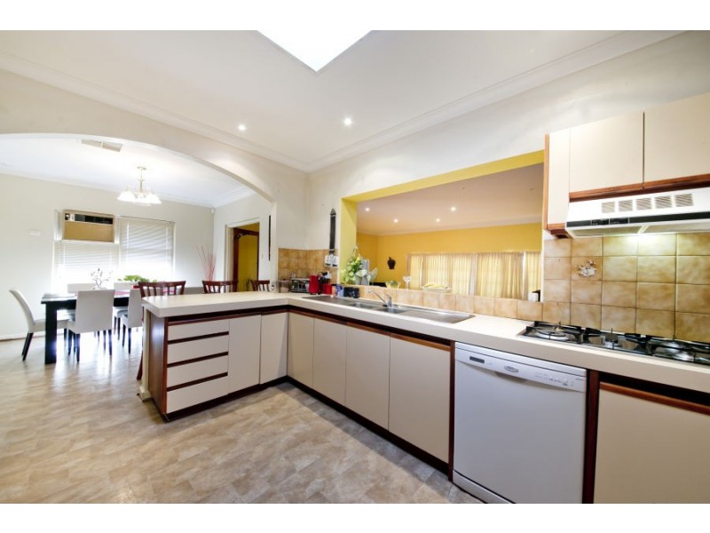 8 Beaman Street, Dianella WA 6059