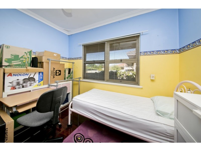 8 Beaman Street, Dianella WA 6059