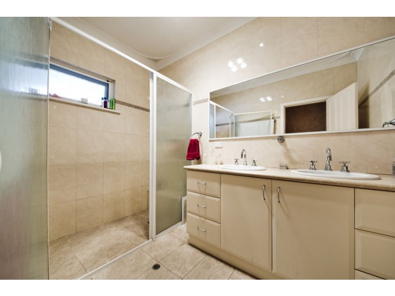 8 Beaman Street, Dianella WA 6059